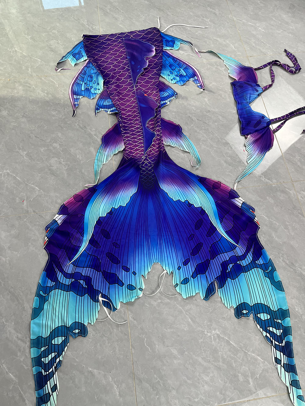 Colorful Dreamy Mermaid Tail A - Aquarium ulasan dan harga